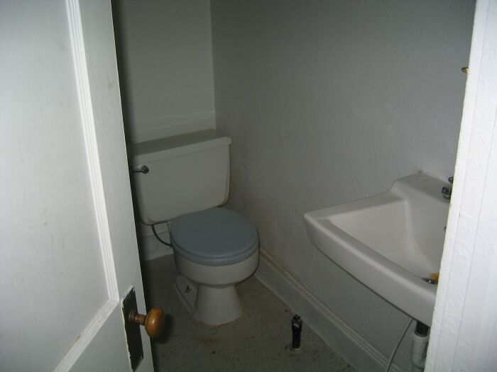 MilfordColliseum 107.jpgMilford Colliseum